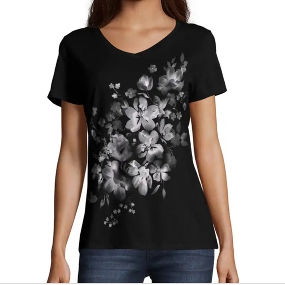 NWOT HANES LIVE LOVE COMFORT WOMENS T-SHIRT - Picture 1 of 7